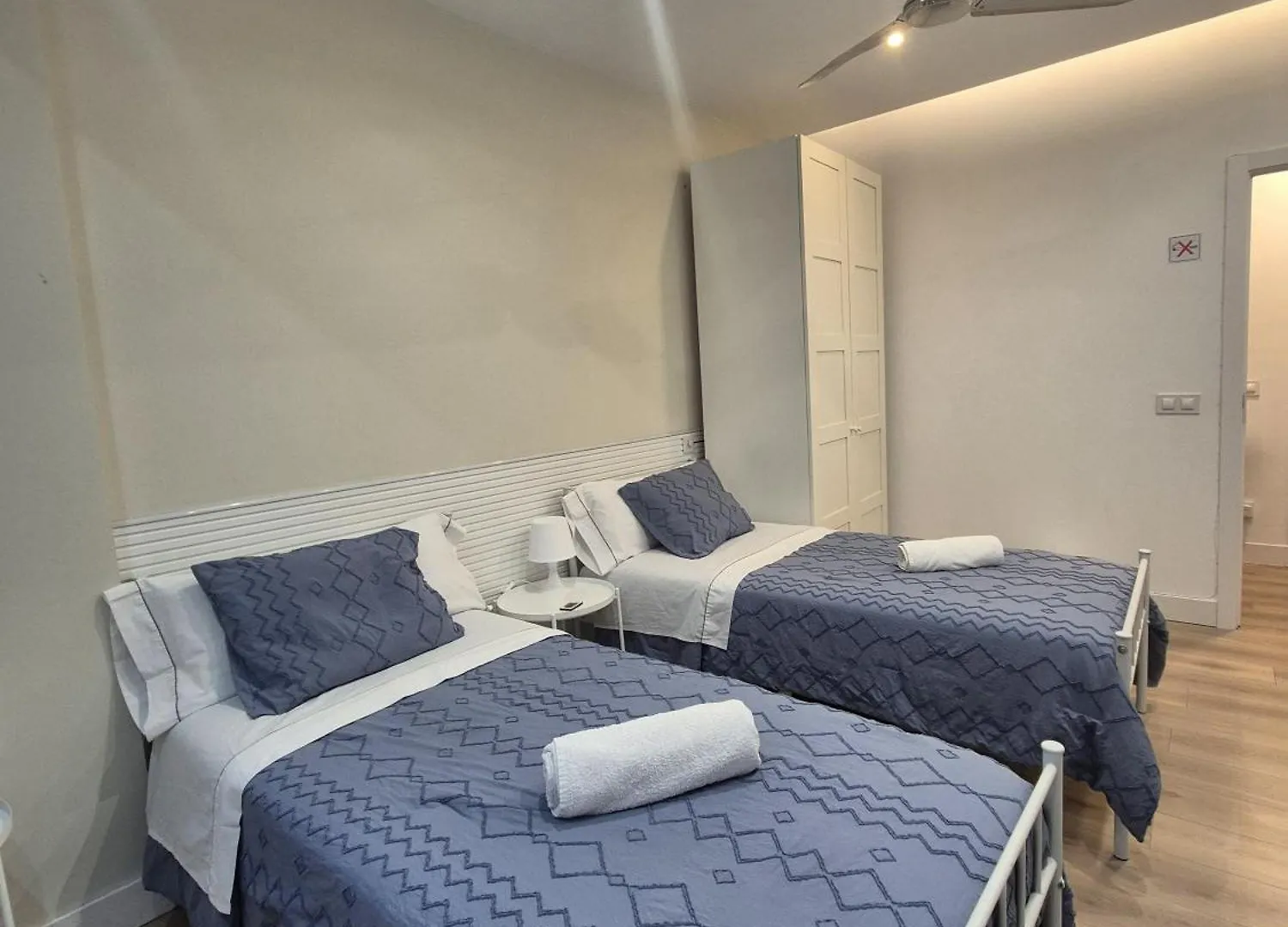 18 Habitacion En Vivienda Centrica Bilbao 0*,  Spain